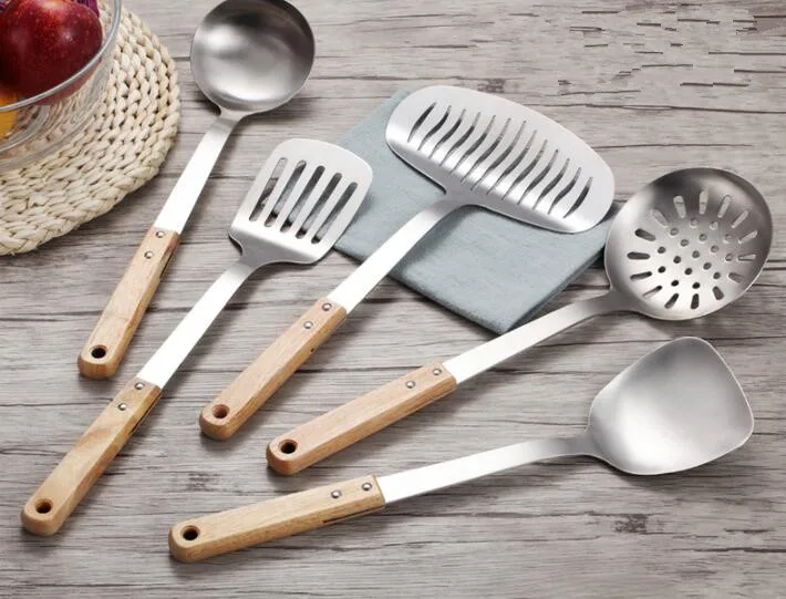 5pcs/set Wood Handle Stainless Steel Non-stick Cooking Utensil Set Spoon Shovel Spatula Ladle Turners Kitchen Utensil Set PK 004
5pcs/set Wood Handle Stainless Steel Non-stick Cooking Utensil Set Spoon Shovel Spatula Ladle Turners Kitchen Utensil Set PK 004