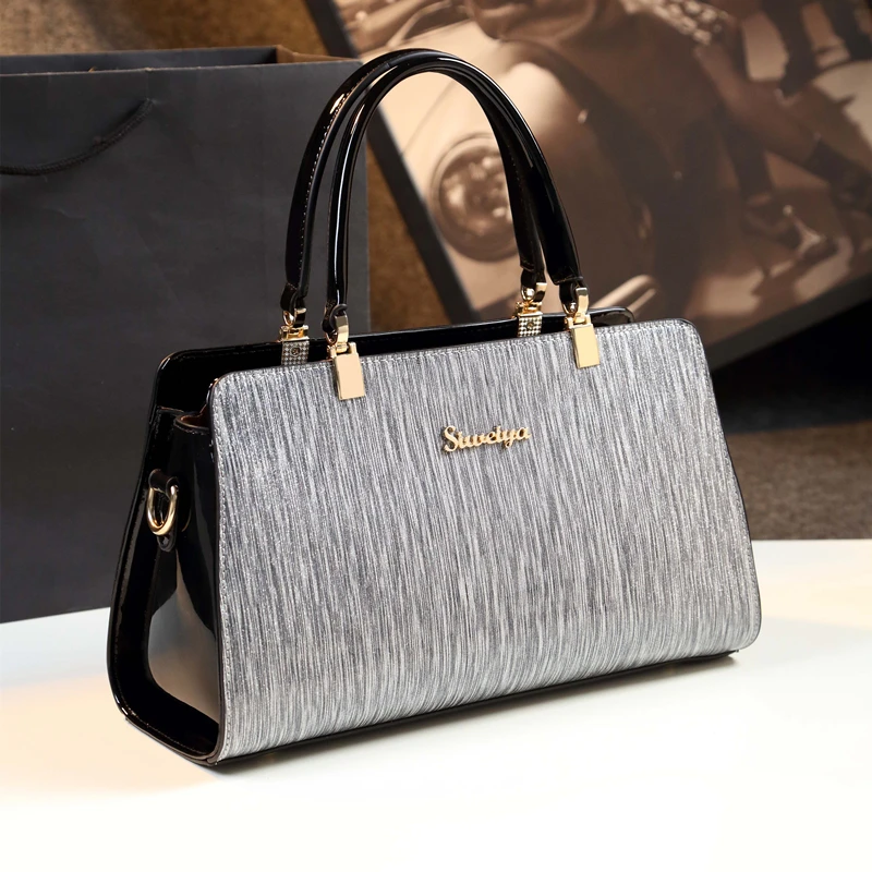 ICEV new brand luxury handbags women leather handbag fashion solid ladies office work bag striped shoulder clutches sac a main
ICEV new brand luxury handbags women leather handbag fashion solid ladies office work bag striped shoulder clutches sac a main
