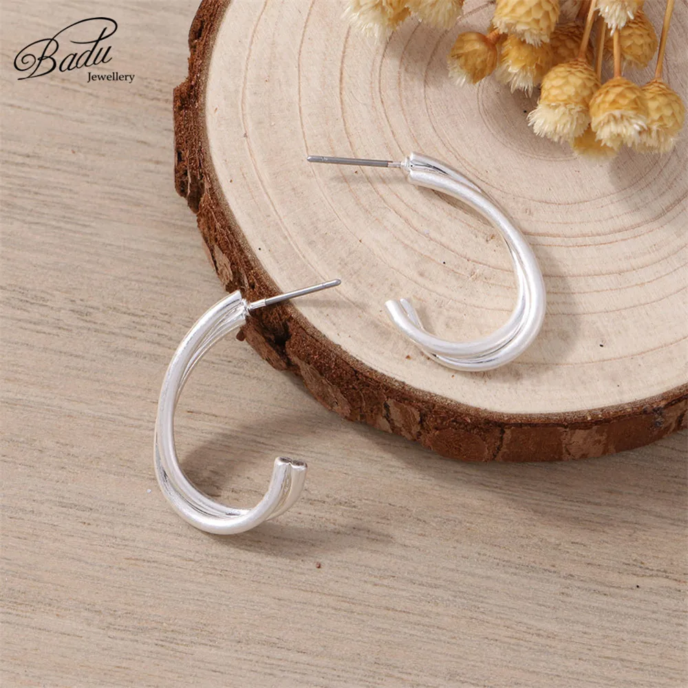 Badu Twisted Stud Earring Irregular Shape Korean Style 2018 Fashion Jewelry Open Cuff Earrings Dropshipping
Badu Twisted Stud Earring Irregular Shape Korean Style 2018 Fashion Jewelry Open Cuff Earrings Dropshipping