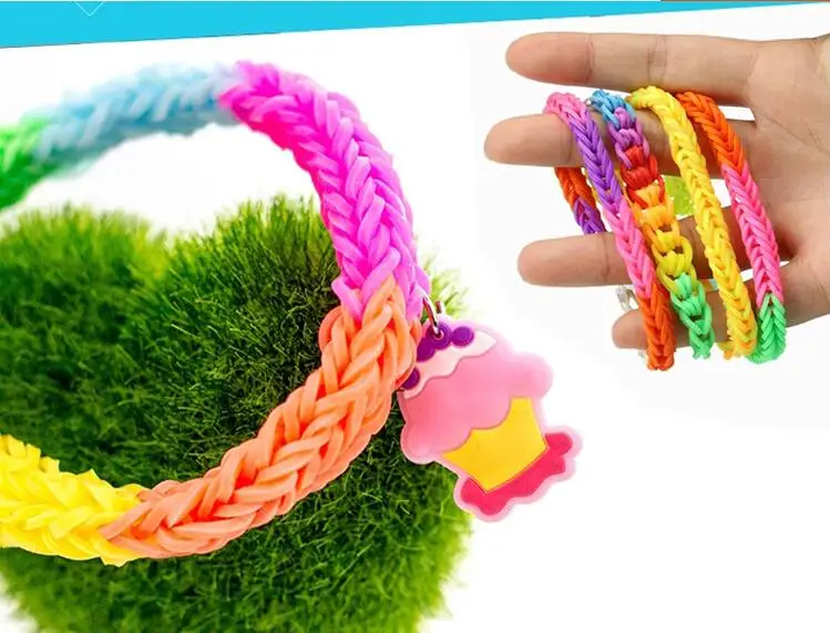 4000pcs Children Rainbow Rubber Band Kits Craft Toy Heart Box Three Layers Elastic Bracelet Ribbon Knitted Figures Charms Craft
4000pcs Children Rainbow Rubber Band Kits Craft Toy Heart Box Three Layers Elastic Bracelet Ribbon Knitted Figures Charms Craft