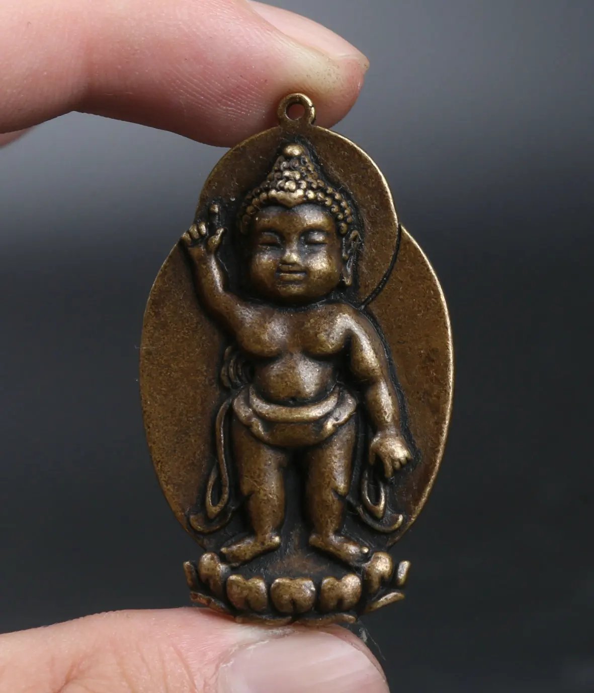 46MM/1.8" Collect Curio Rare Chinese Fengshui Small Bronze Buddhism Flammule Sakyamuni Little Buddha Pendant Statue Statuary 23g
46MM/1.8" Collect Curio Rare Chinese Fengshui Small Bronze Buddhism Flammule Sakyamuni Little Buddha Pendant Statue Statuary 23g