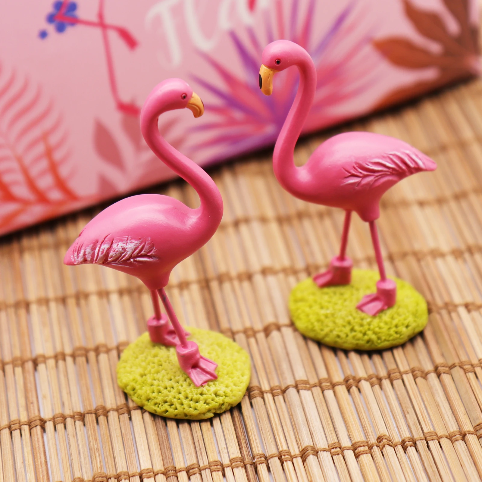 Hawaii party decoration resin flamingo cake toppers Wedding ,birthday party,baby shower cake decorations Party DIY decorations
Hawaii party decoration resin flamingo cake toppers Wedding ,birthday party,baby shower cake decorations Party DIY decorations