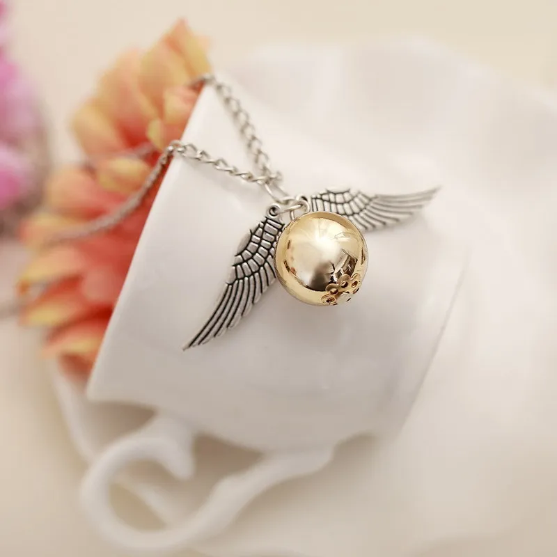 2020 Fashion Fashion Necklace Retro Style Crystal Angel Wing Charm Golden Doraemon Necklace Men's Necklace Stainless Steel Chain
2020 Fashion Fashion Necklace Retro Style Crystal Angel Wing Charm Golden Doraemon Necklace Men's Necklace Stainless Steel Chain