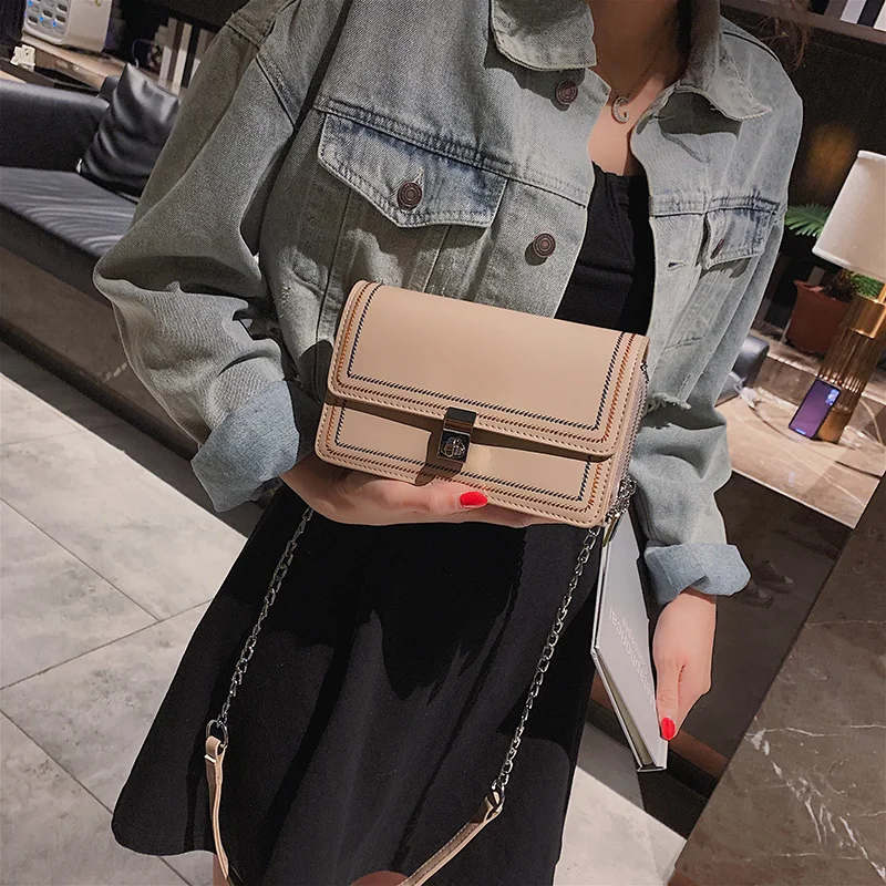 Women's Large capacity Metal Chain Shoulder Bag PU Leather Clutch Hasp Handbag Ladies Crossbody Bag
Women's Large capacity Metal Chain Shoulder Bag PU Leather Clutch Hasp Handbag Ladies Crossbody Bag