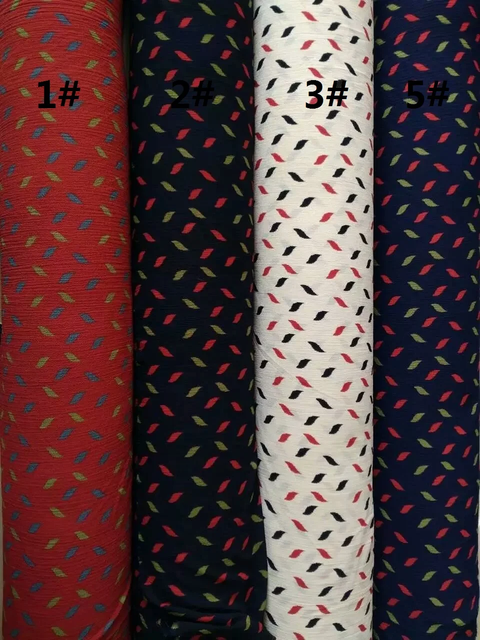 145cm width Paris pearl Chiffon fabric leaves pattern for skirt suit-dress headband CH-17305
145cm width Paris pearl Chiffon fabric leaves pattern for skirt suit-dress headband CH-17305