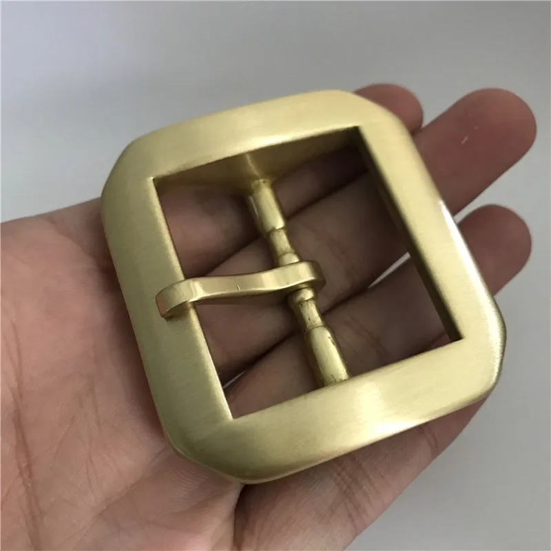 Retail New Style High Quality Solid Brass Men Belt Buckle With Metal Pin Buckles Men Women Belt Accessories For 3.8cm Width belt
Retail New Style High Quality Solid Brass Men Belt Buckle With Metal Pin Buckles Men Women Belt Accessories For 3.8cm Width belt