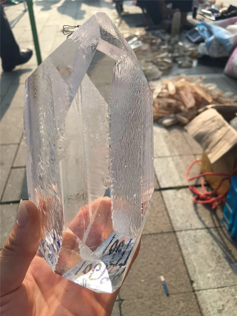 Artificial crystal, large crystal stone, crystal clear, crystal stone, household decoration
Artificial crystal, large crystal stone, crystal clear, crystal stone, household decoration