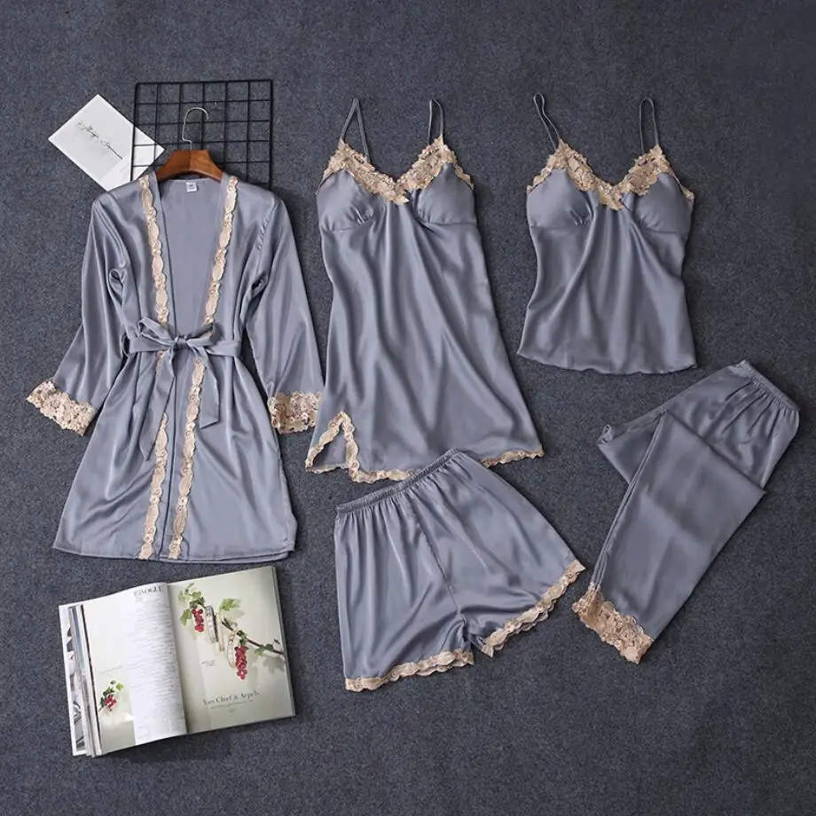 998 New 5 Pieces Sets Satin Sleepwear with Chest Pads Sexy Women Pajama Lace Slik Sleep Lounge Embroidery Ladies Pajamas Set
998 New 5 Pieces Sets Satin Sleepwear with Chest Pads Sexy Women Pajama Lace Slik Sleep Lounge Embroidery Ladies Pajamas Set