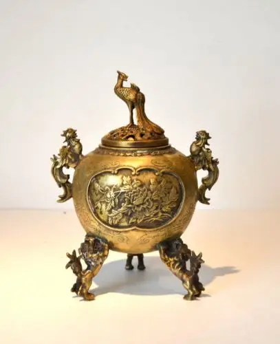 Elaborate Chinese Antique Imitation Brass Dragon Phoenix and Flowers Incense Burner
Elaborate Chinese Antique Imitation Brass Dragon Phoenix and Flowers Incense Burner