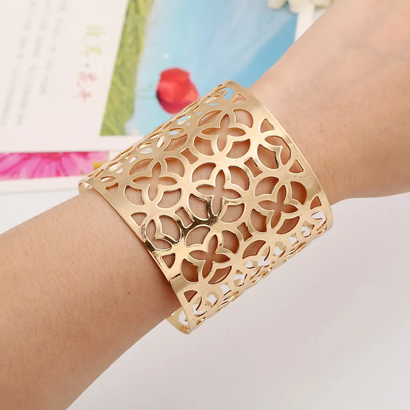 LZHLQ Metal Wide Wristband Geometric Hollow Bangles Women Irregular Opening Bracelet Plating Adjustable Cuff Bangle Accessories
LZHLQ Metal Wide Wristband Geometric Hollow Bangles Women Irregular Opening Bracelet Plating Adjustable Cuff Bangle Accessories
