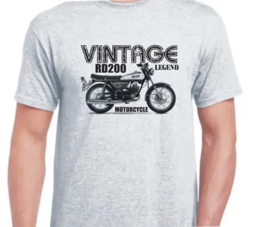 Top Quality T Shirts Men O Neck Japanese Motorbike RD200 Inspired Vintage Motorcycle Classic Biker Shirt Print Tee Shirts
Top Quality T Shirts Men O Neck Japanese Motorbike RD200 Inspired Vintage Motorcycle Classic Biker Shirt Print Tee Shirts