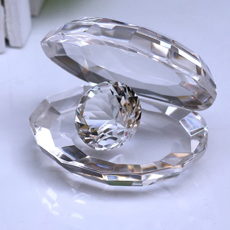 Beauty Crystal Colorful Sea Shell Oyster With Clear Diamond Home Decoration Birthday Gift
Beauty Crystal Colorful Sea Shell Oyster With Clear Diamond Home Decoration Birthday Gift