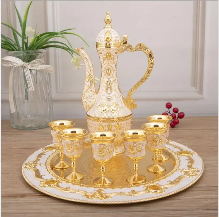 european decorative metal wine sets whiskey decanter moonshine distiller whiskey set for verre whisky JJ087
european decorative metal wine sets whiskey decanter moonshine distiller whiskey set for verre whisky JJ087