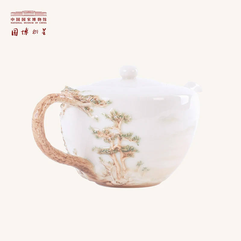 NATIONAL MUSEUM OF CHINA Chinese Anciet Tea Pot Hills in the Rain Design Sculptures Porelain Ceramic Teapot Artwork Luxury Gifts
NATIONAL MUSEUM OF CHINA Chinese Anciet Tea Pot Hills in the Rain Design Sculptures Porelain Ceramic Teapot Artwork Luxury Gifts