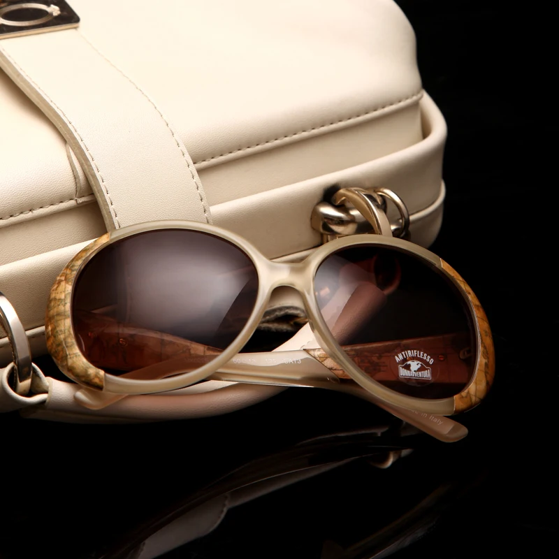 2018 Sunglasses Women Brand Designer Sun Glasses Retro Style Oculos Feminino Women Driving Eyeglasses Fashion Goggles MK0225
2018 Sunglasses Women Brand Designer Sun Glasses Retro Style Oculos Feminino Women Driving Eyeglasses Fashion Goggles MK0225