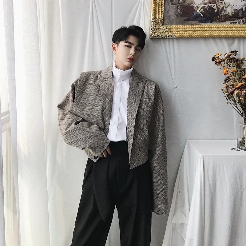 M-2XL!!!Retro plaid silhouette chic small suit tide brand men's short suit jacket coat.
M-2XL!!!Retro plaid silhouette chic small suit tide brand men's short suit jacket coat.