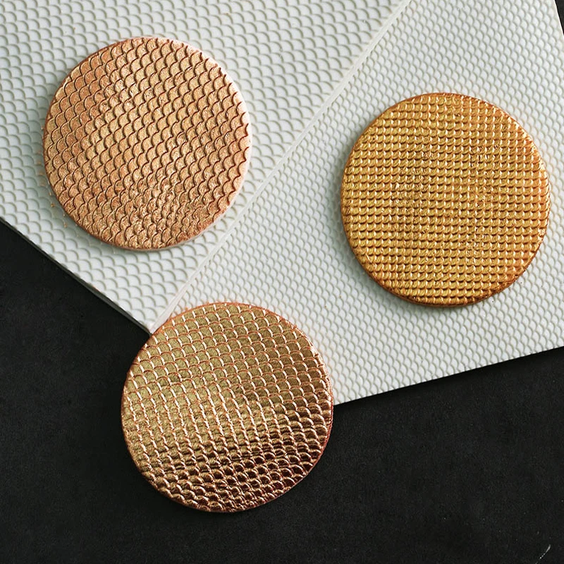Mermaid Fish Scale Silicone Mold Fondant Mould Cake Decorating Tool Chocolate, Gumpastes Mold, Sugarcraft,Kitchen Gadgets
Mermaid Fish Scale Silicone Mold Fondant Mould Cake Decorating Tool Chocolate, Gumpastes Mold, Sugarcraft,Kitchen Gadgets