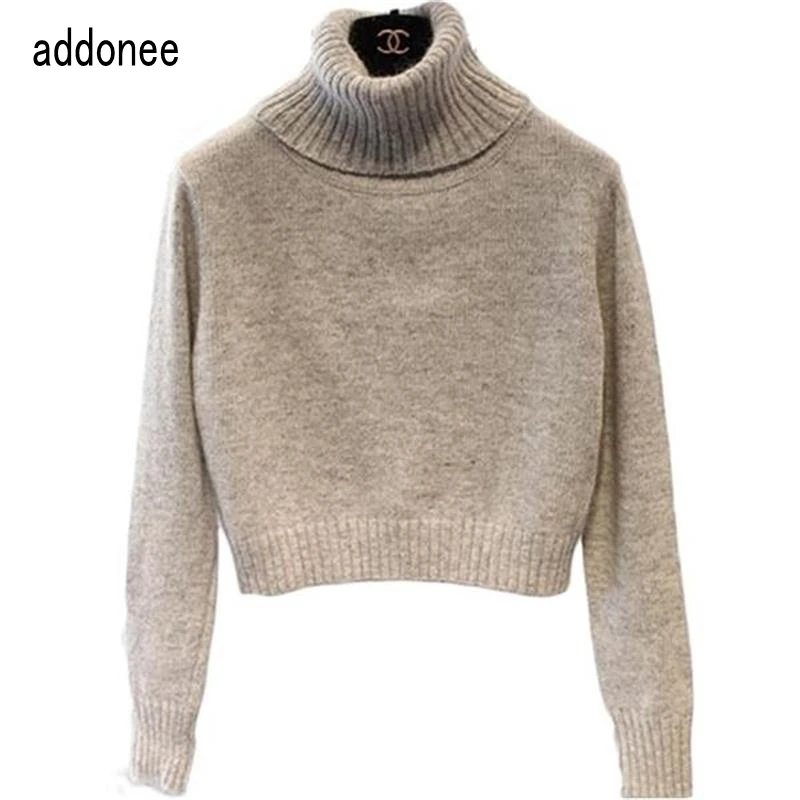 Пуловер женский трикотажный Addonee однотонный короткий с высоким воротником и