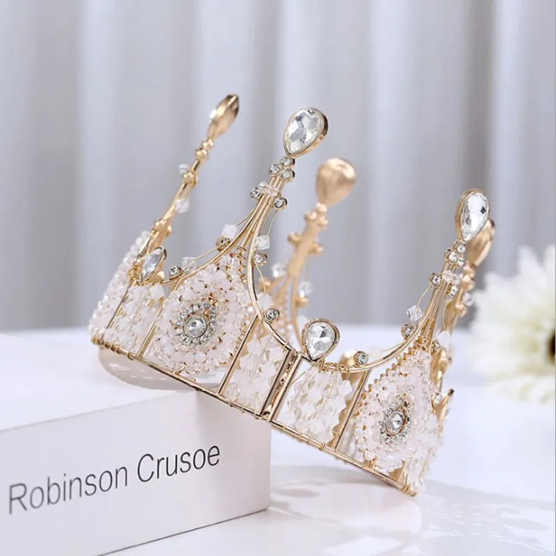 European And American Cake Crown Decoration Crystal Female Birthday Cake Adult Crown Headband Baking Cake Decoration
European And American Cake Crown Decoration Crystal Female Birthday Cake Adult Crown Headband Baking Cake Decoration