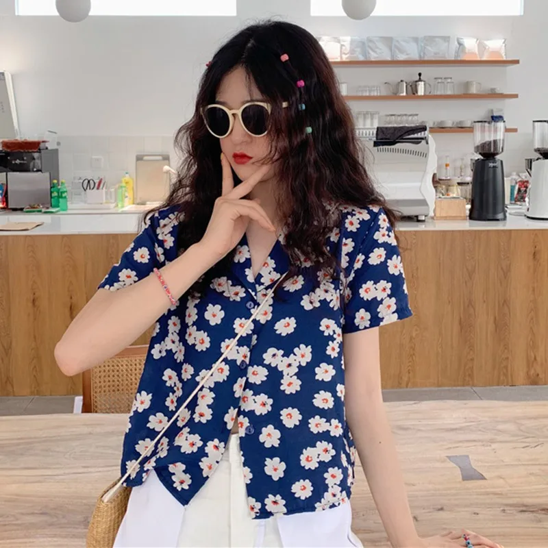 2019 New Harajuku Floral Printed Women Blouse and Tops Korean Short Sleeve Blouse blusas Lady Casual Shirts Tops Female Clothes
2019 New Harajuku Floral Printed Women Blouse and Tops Korean Short Sleeve Blouse blusas Lady Casual Shirts Tops Female Clothes
