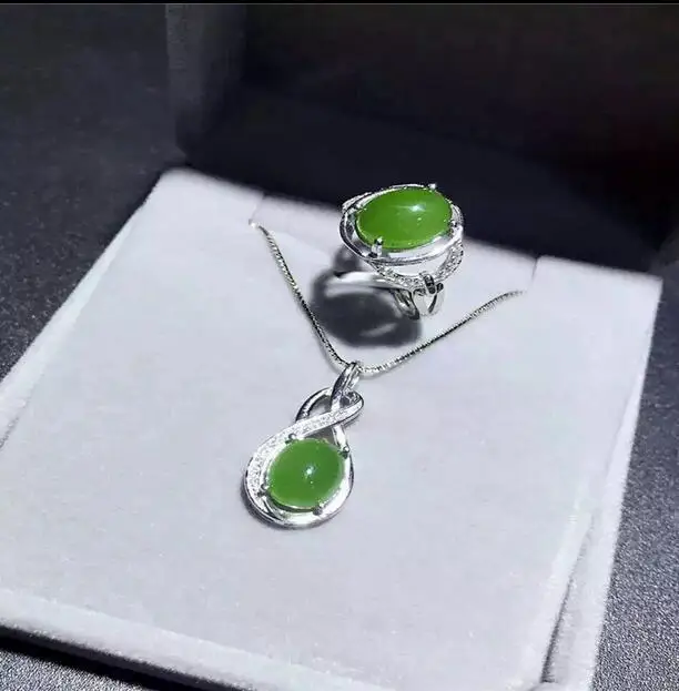 High grade 925 silver inlaid natural spinach green jasper set genuine genuine Hetian jade pendant
High grade 925 silver inlaid natural spinach green jasper set genuine genuine Hetian jade pendant