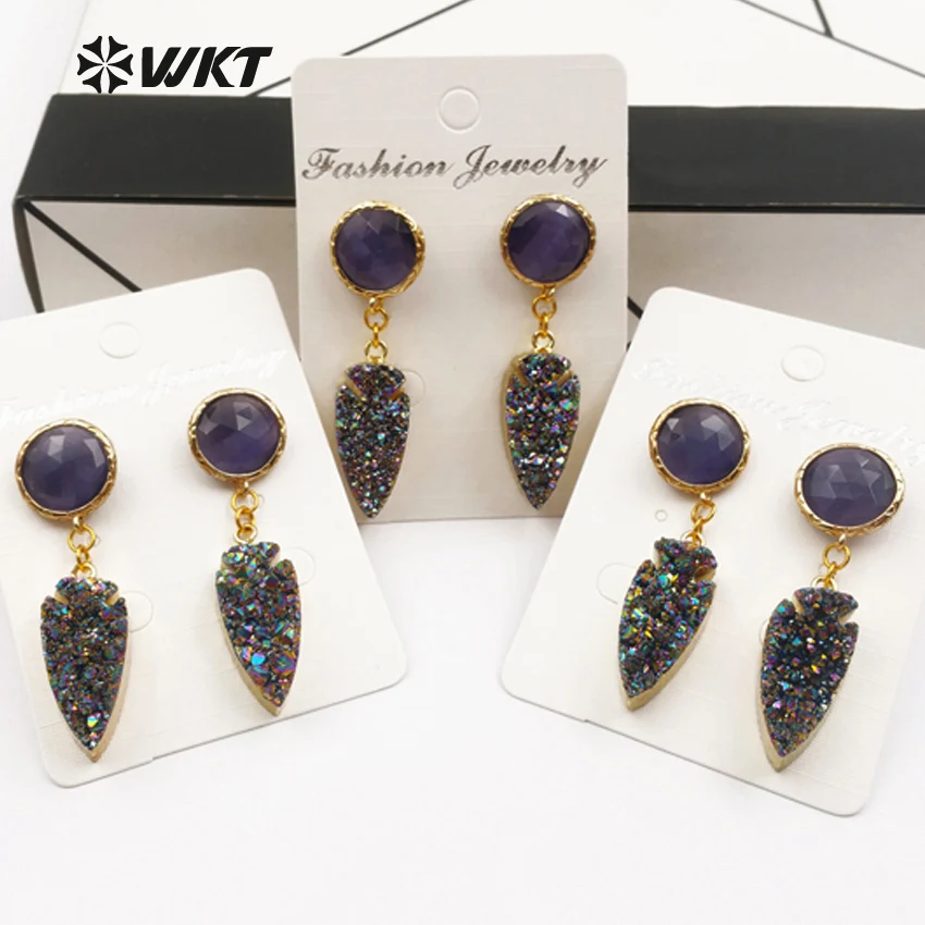 WT-E434 Sparkly Exquisite Arrowhead Shape Stone Mosaic Inlay Natural Stone With Gold Dipped Earring Women Dainty Druzy Earring
WT-E434 Sparkly Exquisite Arrowhead Shape Stone Mosaic Inlay Natural Stone With Gold Dipped Earring Women Dainty Druzy Earring
