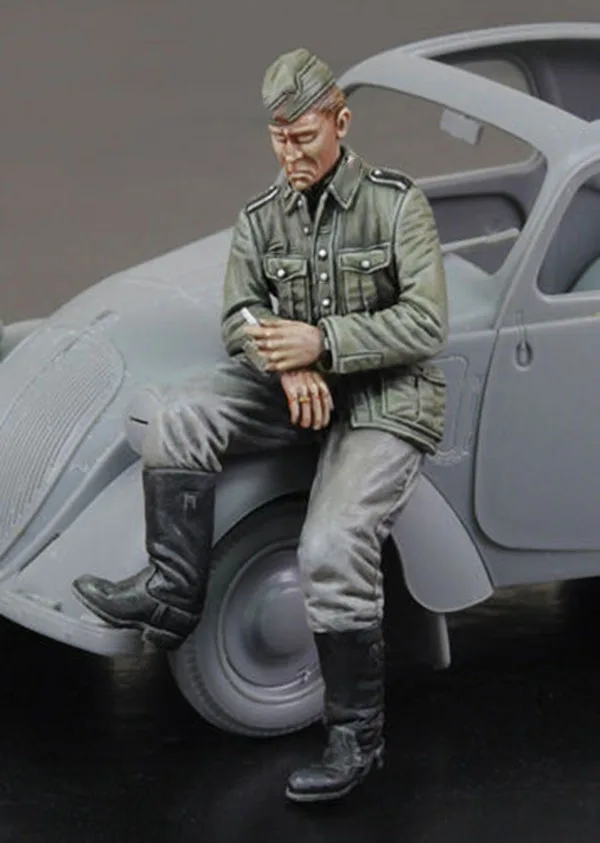 1/35 ANCIENT man Driver (NO CAR ) Resin figure Model kits Miniature gk Unassembly Unpainted
1/35 ANCIENT man Driver (NO CAR ) Resin figure Model kits Miniature gk Unassembly Unpainted