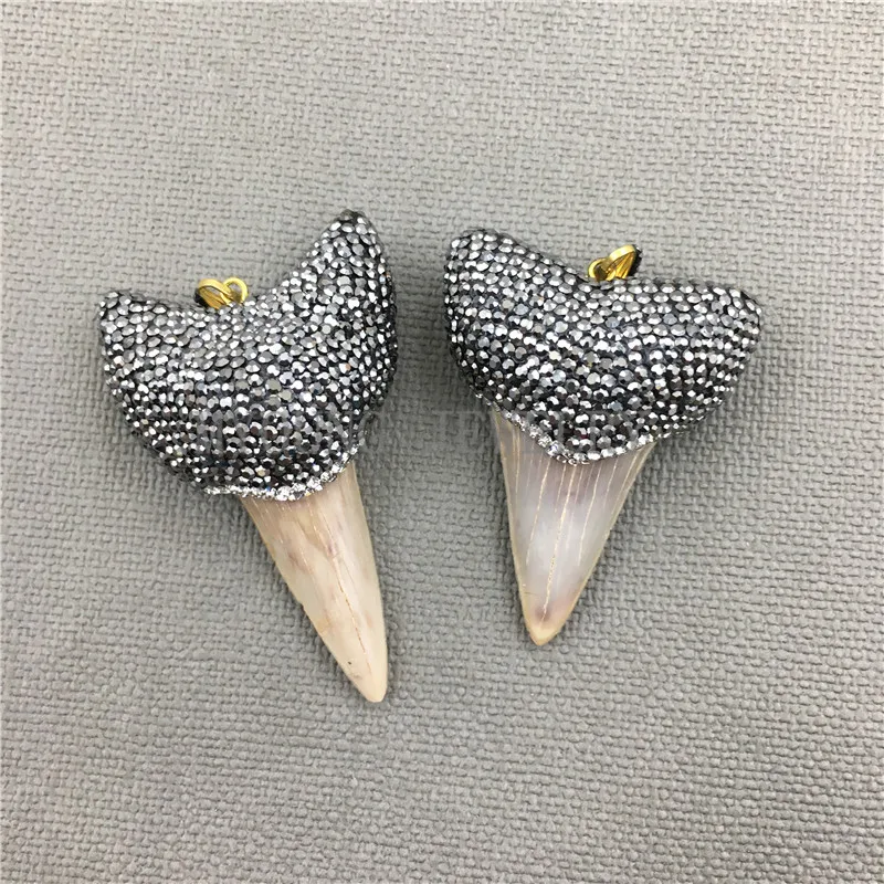 MY0481 Real Shark Tooth Pendant Charm,Shark Teeth Paved Rhinestone Cap Bohemia Necklace Making Pendant Charm
MY0481 Real Shark Tooth Pendant Charm,Shark Teeth Paved Rhinestone Cap Bohemia Necklace Making Pendant Charm