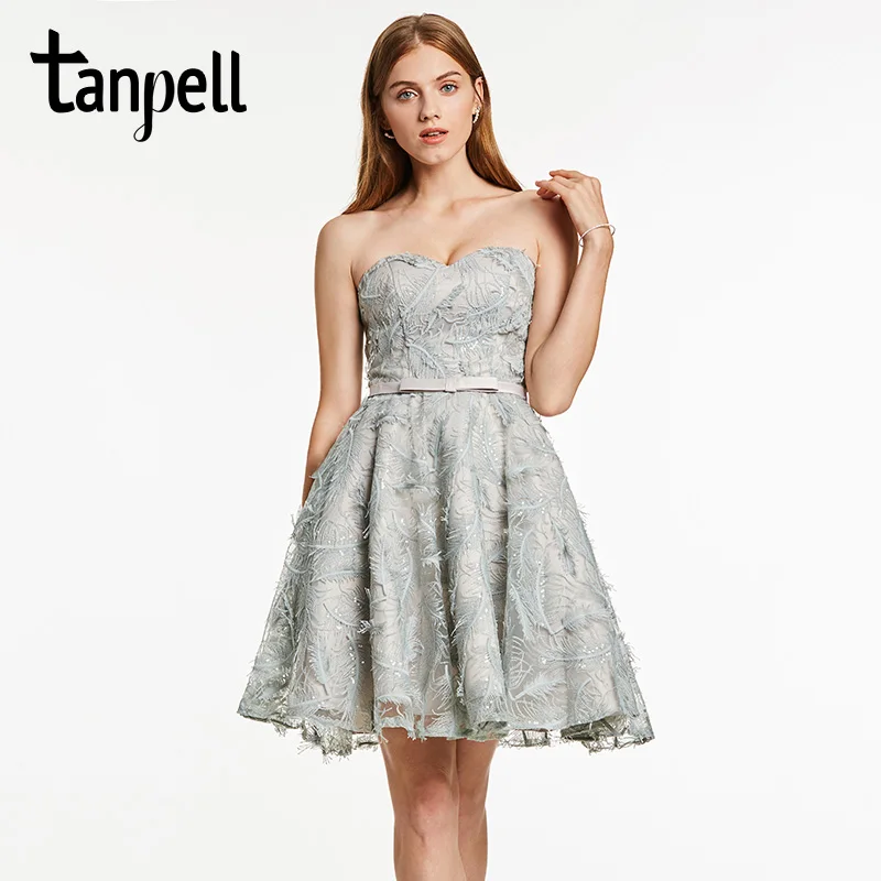 Коктейльное платье Tanpell, коктейльное платье без рукавов с серым бантом, длиной до колена
Коктейльное платье Tanpell, коктейльное платье без рукавов с серым бантом, длиной до колена