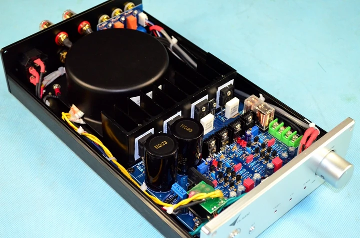 K30 IRF240 IRF9240 Field effect tube A42 / A92 Double 96W+96W difference Symmetrical double difference HiFi fever amplifier
K30 IRF240 IRF9240 Field effect tube A42 / A92 Double 96W+96W difference Symmetrical double difference HiFi fever amplifier