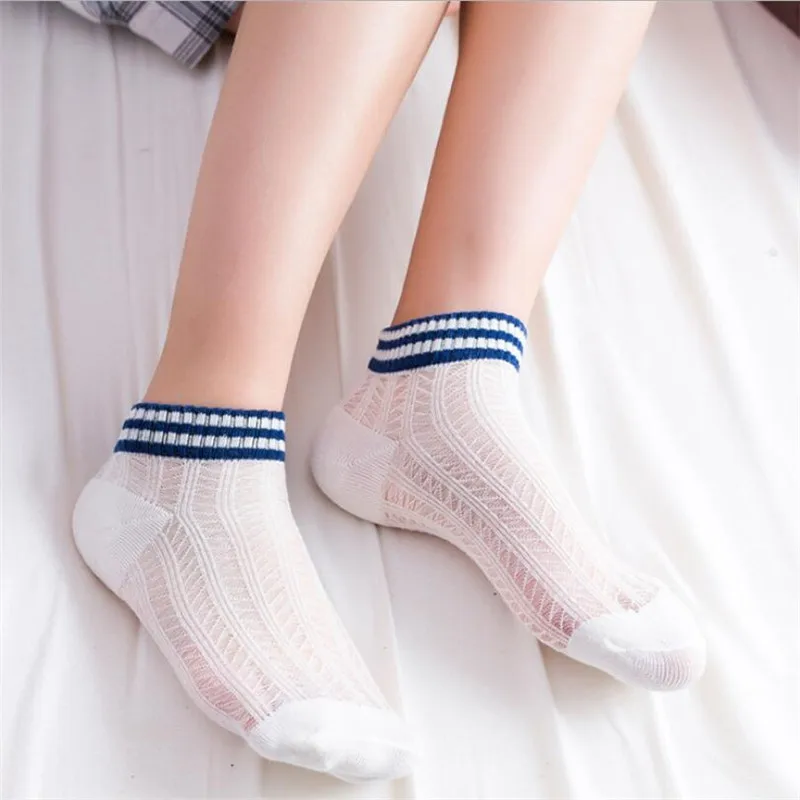 1Pairs Woman's Short Socks Spring Summer Autumn Breathable Thin Socks Women And Lady Fashion Transparent Stripe Sock Female
1Pairs Woman's Short Socks Spring Summer Autumn Breathable Thin Socks Women And Lady Fashion Transparent Stripe Sock Female