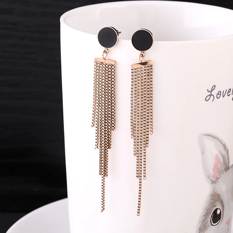 Fashion jewelry, titanium steel fringe set shell earrings, women's rose gold earrings jewelry wholesale
Fashion jewelry, titanium steel fringe set shell earrings, women's rose gold earrings jewelry wholesale