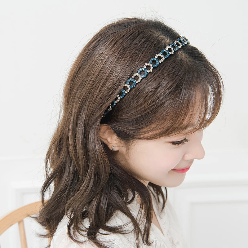 CHIMERA New Fashion Acrylic Hair Hoop Crystal Shiny Hollow Out Headband Elegant Hair Band for Women Girls Hair Jewelry Accessory
CHIMERA New Fashion Acrylic Hair Hoop Crystal Shiny Hollow Out Headband Elegant Hair Band for Women Girls Hair Jewelry Accessory