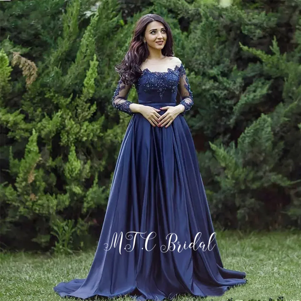 Navy Blue Long Sleeve Formal Evening Dress 2019 Sheer Appliques A Line Sweep Train Elegant Prom Gowns Custom Made Robe De Soiree
Navy Blue Long Sleeve Formal Evening Dress 2019 Sheer Appliques A Line Sweep Train Elegant Prom Gowns Custom Made Robe De Soiree