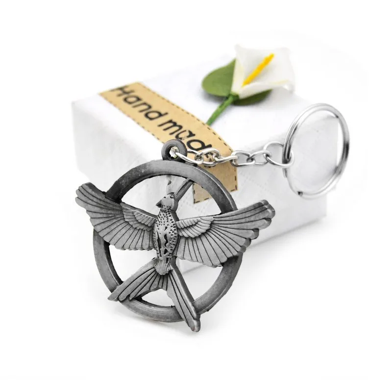 Pop Game The Hunger Games Keychain Popular Vintage Style Birds Charm Snitch Pendent Key Chain Keyring Metal Keychains Car Holder
Pop Game The Hunger Games Keychain Popular Vintage Style Birds Charm Snitch Pendent Key Chain Keyring Metal Keychains Car Holder