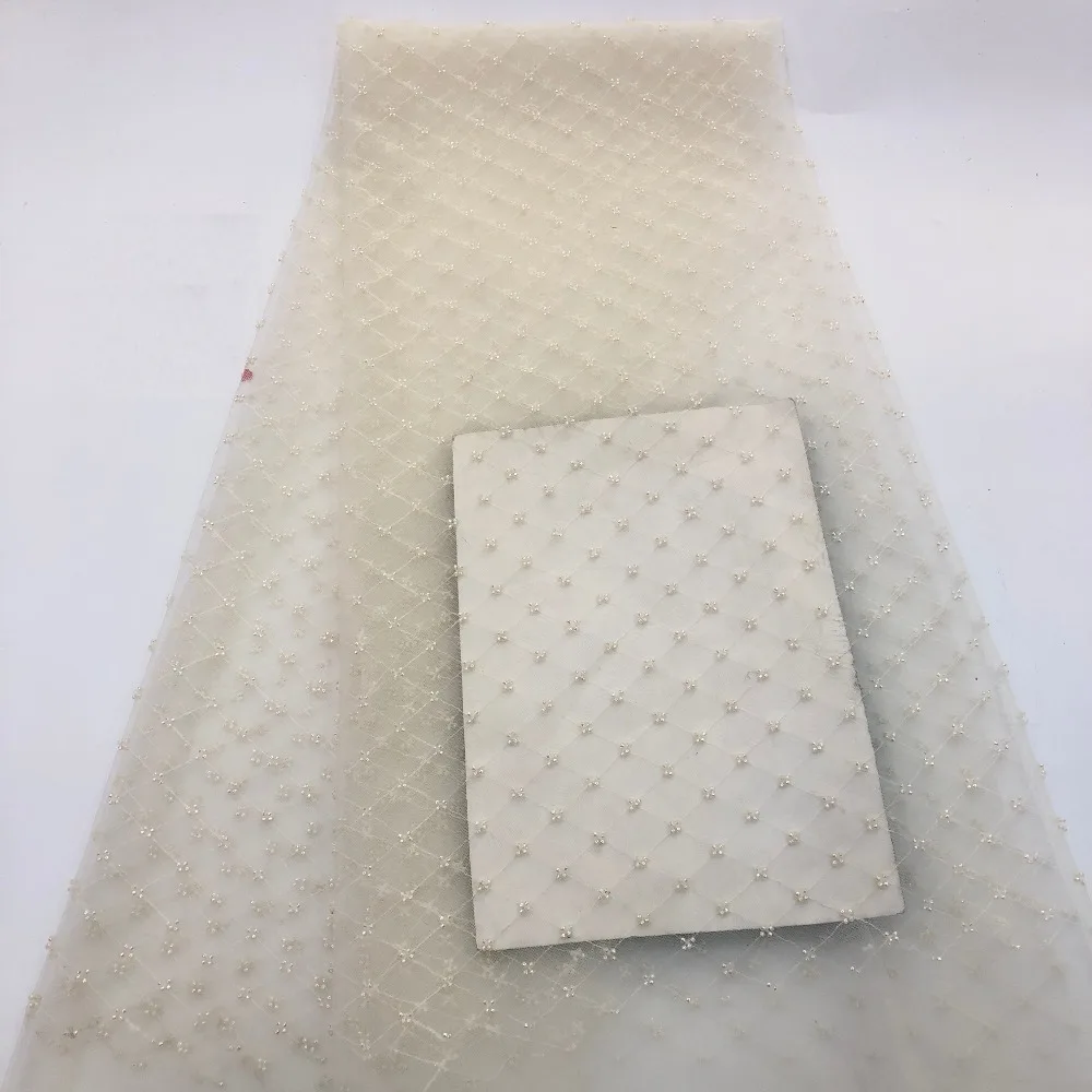 new simple design lace/beaded fabric/bridal lace/luxury fabric/haute couture luxury lace fabric for wedding dress, evening gowns
new simple design lace/beaded fabric/bridal lace/luxury fabric/haute couture luxury lace fabric for wedding dress, evening gowns