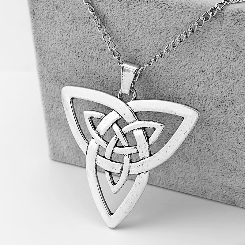 Tibetan Silver Large Yoga Charms Hollow Geometric Triangle Pendant Chain Necklace For Man Women Fashion Jewelry
Tibetan Silver Large Yoga Charms Hollow Geometric Triangle Pendant Chain Necklace For Man Women Fashion Jewelry
