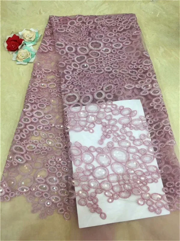 Beautiful Design Sequined Embroidered Mesh Lace Fabric For Women Party Dress Lace African Gold Sequins Guipure Net Lace Material
Beautiful Design Sequined Embroidered Mesh Lace Fabric For Women Party Dress Lace African Gold Sequins Guipure Net Lace Material