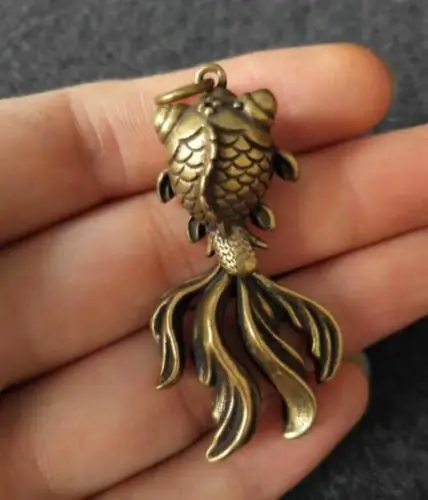 Collectable Chinese Pure Brass Handwork Carved Animal goldfish Exquisite Small Pendant Statues
Collectable Chinese Pure Brass Handwork Carved Animal goldfish Exquisite Small Pendant Statues