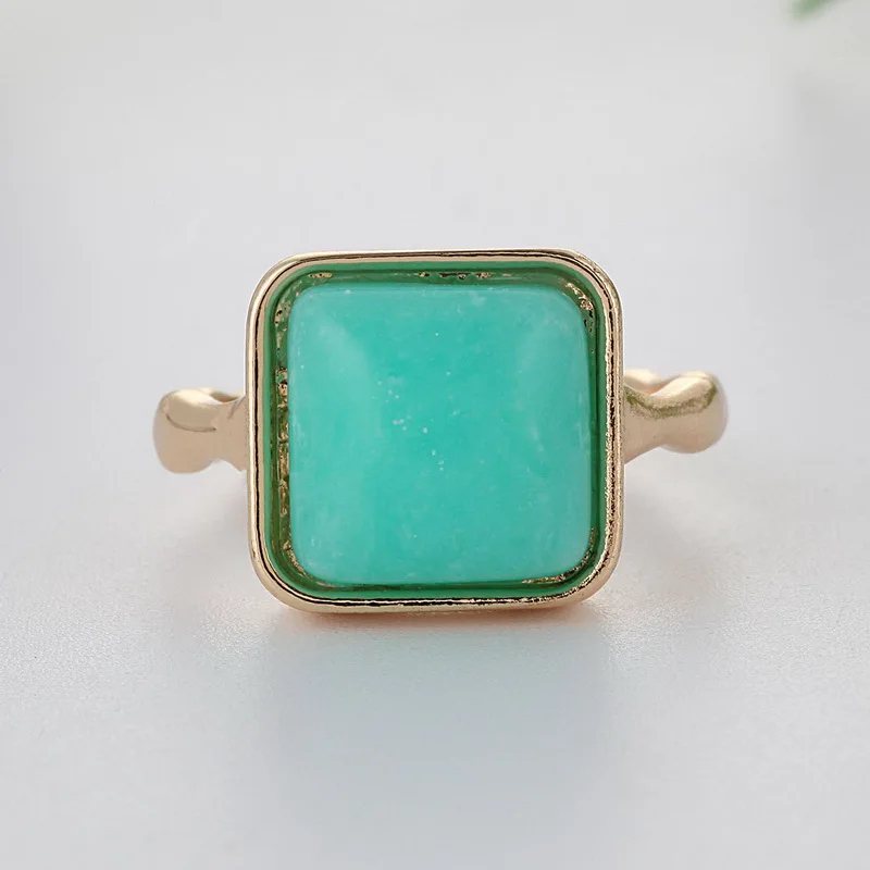 Classic square gold color promise ring couple men and women engagement ring wedding engagement accessories 40X752
Classic square gold color promise ring couple men and women engagement ring wedding engagement accessories 40X752