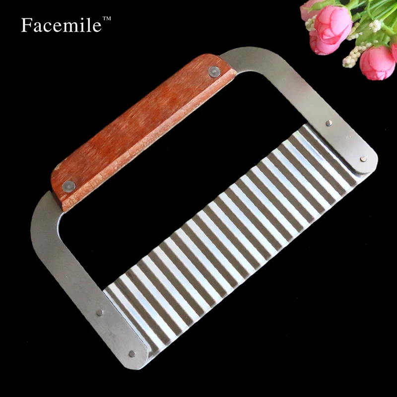 Wooden Handle Corrugated Ripple Wave Knife Gift Tools Cooking Tool Kitchen Gadget Vegetable Shredders Fruit Slicers Corrugated
Wooden Handle Corrugated Ripple Wave Knife Gift Tools Cooking Tool Kitchen Gadget Vegetable Shredders Fruit Slicers Corrugated