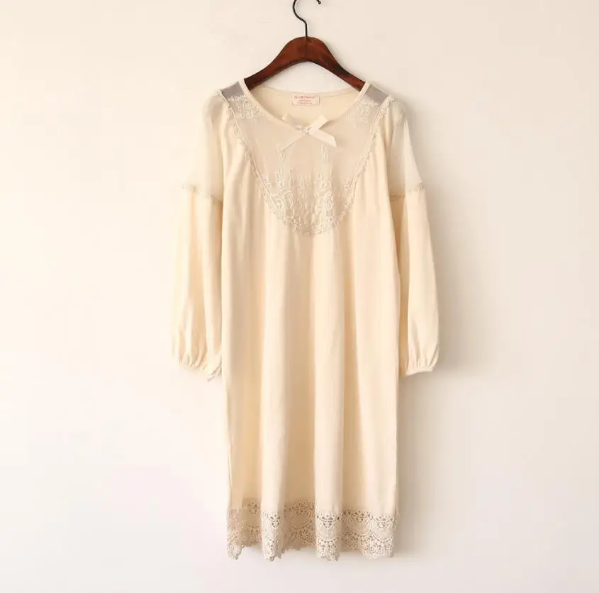 2020 women high quality cotton linen nightgown pyjamas prince palace nightwear pijamas royal vintage sleepwear camisola AW332
2020 women high quality cotton linen nightgown pyjamas prince palace nightwear pijamas royal vintage sleepwear camisola AW332
