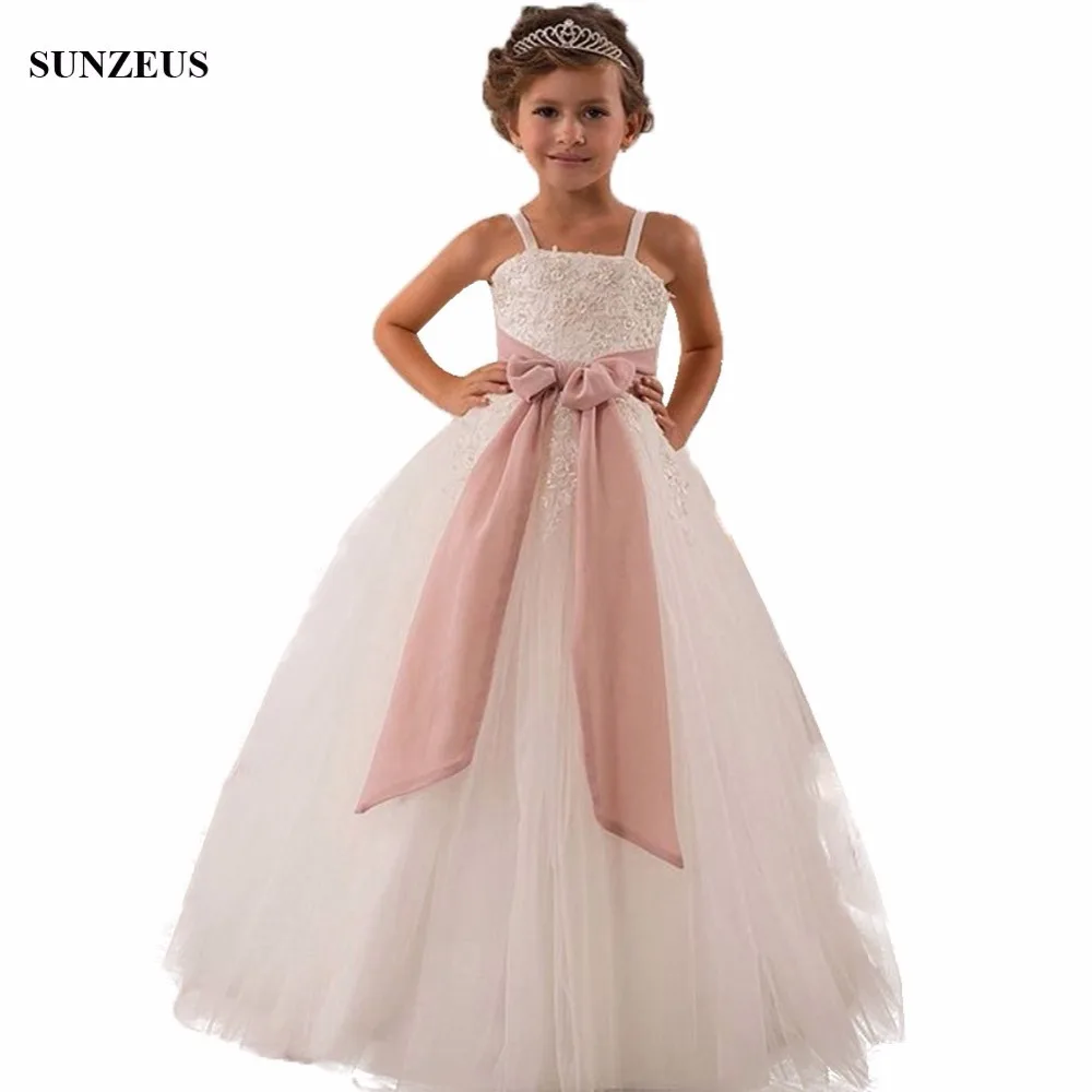 A-line Spaghetti Straps Flower Girl Dress With Appliques Long Iovry Tulle Kids Wedding Party Dress With Long Sash FLG082
A-line Spaghetti Straps Flower Girl Dress With Appliques Long Iovry Tulle Kids Wedding Party Dress With Long Sash FLG082