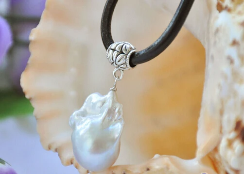 Free shipping Huge 17" WHITE baroque keshi reborn pearl pendant leather necklace
Free shipping Huge 17" WHITE baroque keshi reborn pearl pendant leather necklace