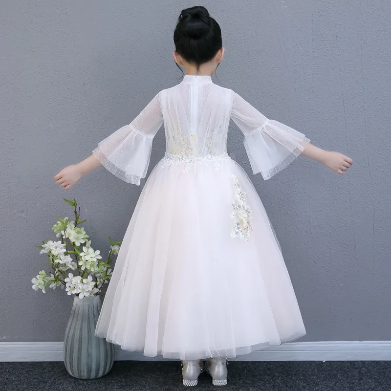 Autumn Winter New Children Girls White Color Embroidery Flowers Princess Lace Prom Dress For Birthday Model Show Pageant Dress
Autumn Winter New Children Girls White Color Embroidery Flowers Princess Lace Prom Dress For Birthday Model Show Pageant Dress