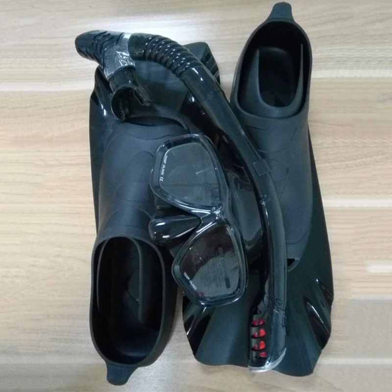 Adult diving mask set flexible scuba diving fins swimming snorkeling suit snorkeling diving fins XL male and female children
Adult diving mask set flexible scuba diving fins swimming snorkeling suit snorkeling diving fins XL male and female children