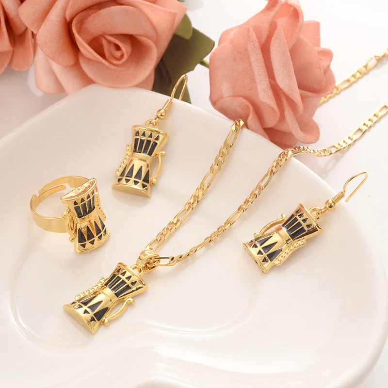 handmade crystal BAG Pendan Necklaces Earrings Gold Color PNG Jewellery Set Papua New Guinea Wedding party women girls gifts
handmade crystal BAG Pendan Necklaces Earrings Gold Color PNG Jewellery Set Papua New Guinea Wedding party women girls gifts