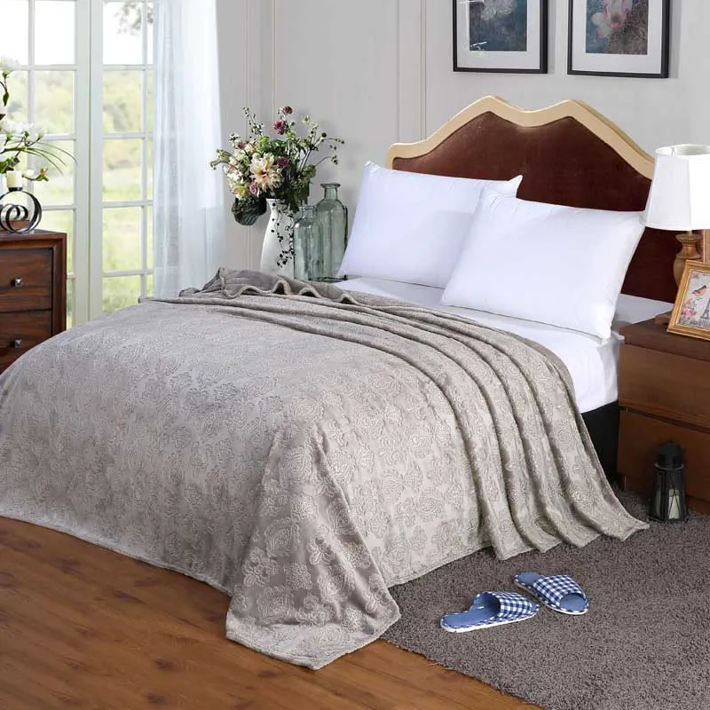New Hot Ferret cashmere blanket Brand Adult Spring Summer Thick Warm Blanket Super Soft Coral Fleece Blanket On The Bed
New Hot Ferret cashmere blanket Brand Adult Spring Summer Thick Warm Blanket Super Soft Coral Fleece Blanket On The Bed