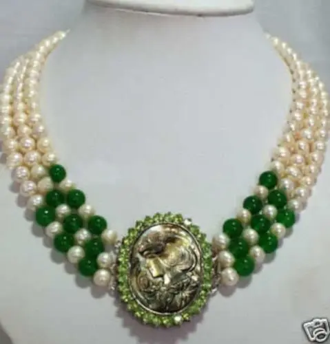 Natural 3 row white Akoya pearl & green jadeite necklace >>Wholesale Free Shipping
Natural 3 row white Akoya pearl & green jadeite necklace >>Wholesale Free Shipping
