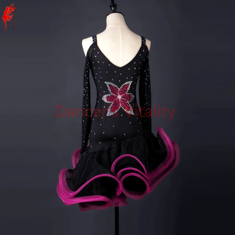 Latin dance dress girls ballroom skirt Long sleeve dance dress Salsa Rumba Samba Cha Vestido belly dance Diamonds Print Costume
Latin dance dress girls ballroom skirt Long sleeve dance dress Salsa Rumba Samba Cha Vestido belly dance Diamonds Print Costume